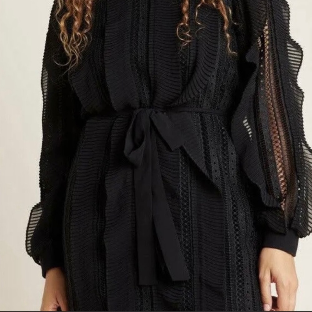 Daniel Rainn dress